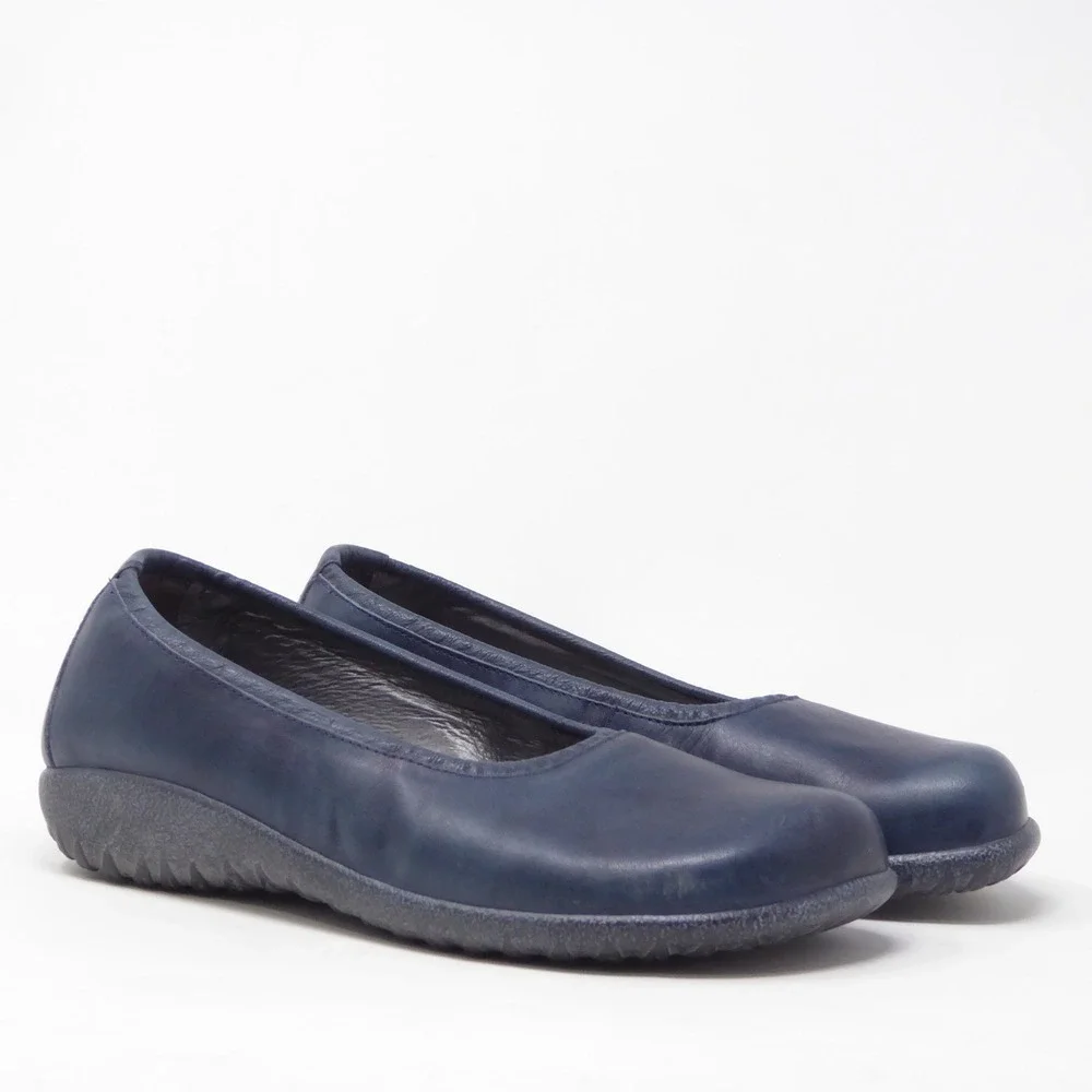 Naot Taupo Womens Flats Navy Blue Leather Comfort Slip On Shoes Size 8